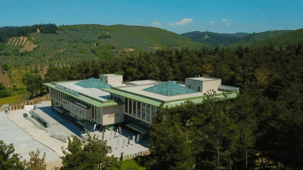 Mudanya Üniversitesi kampüs binası