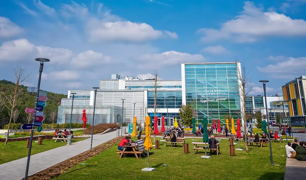 Özyeğin Üniversitesi’nde sunulan burs türleri