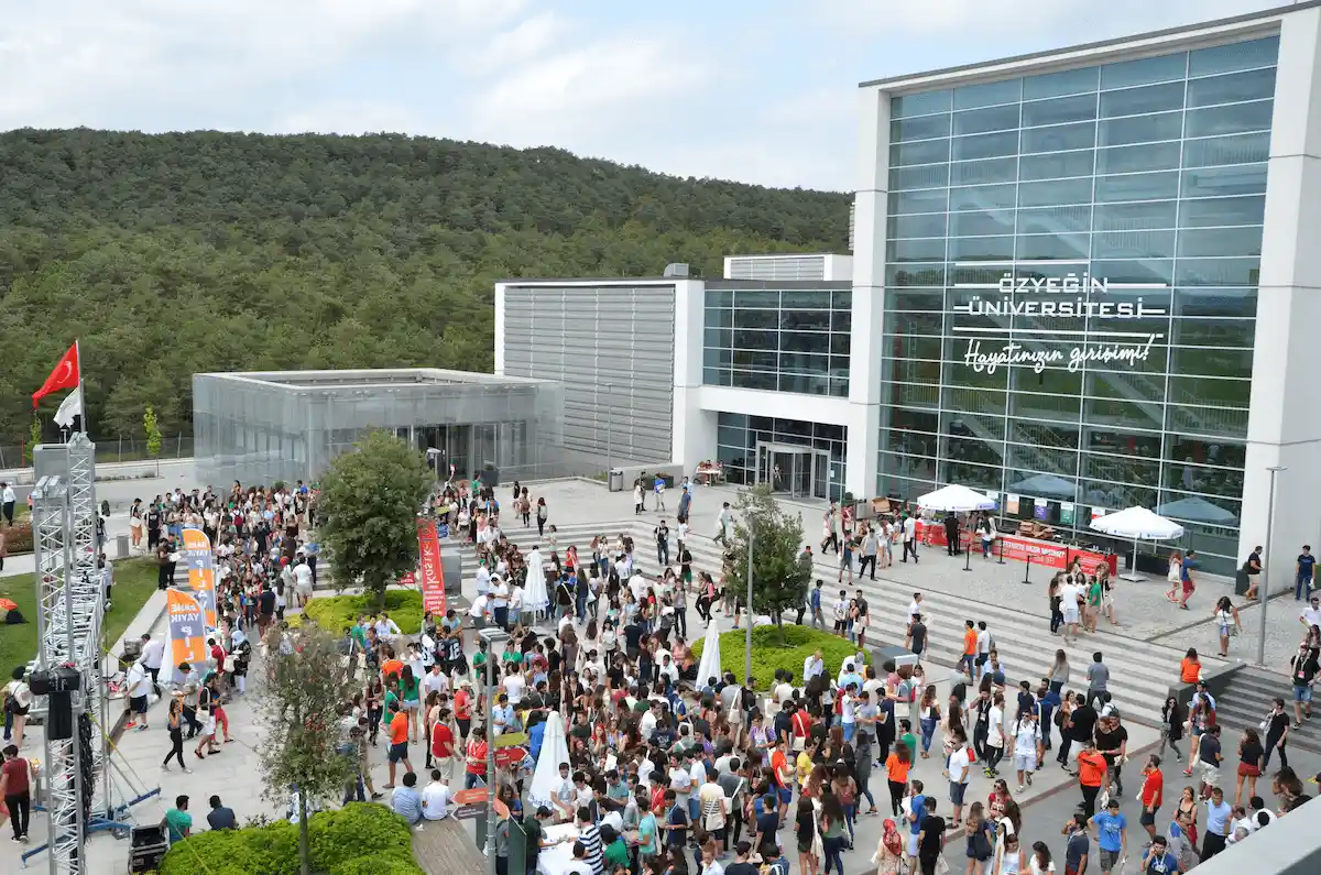 özyeğin üniversitesi uluslararası ilişkiler kampüs