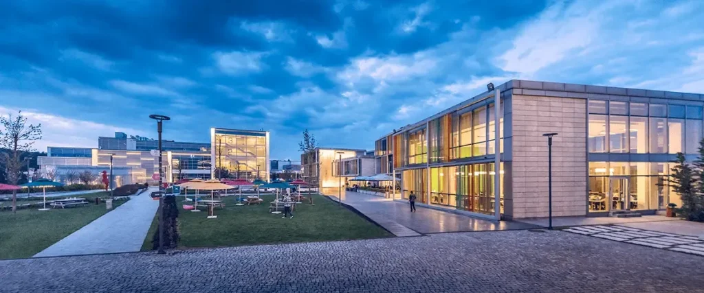 Özyeğin University Tuition Fees and Pay Options